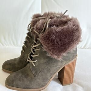 Leila Stone Faux Fur Heel Boots 6.5 Lace Up Brown Beige Ankle Booties Glam